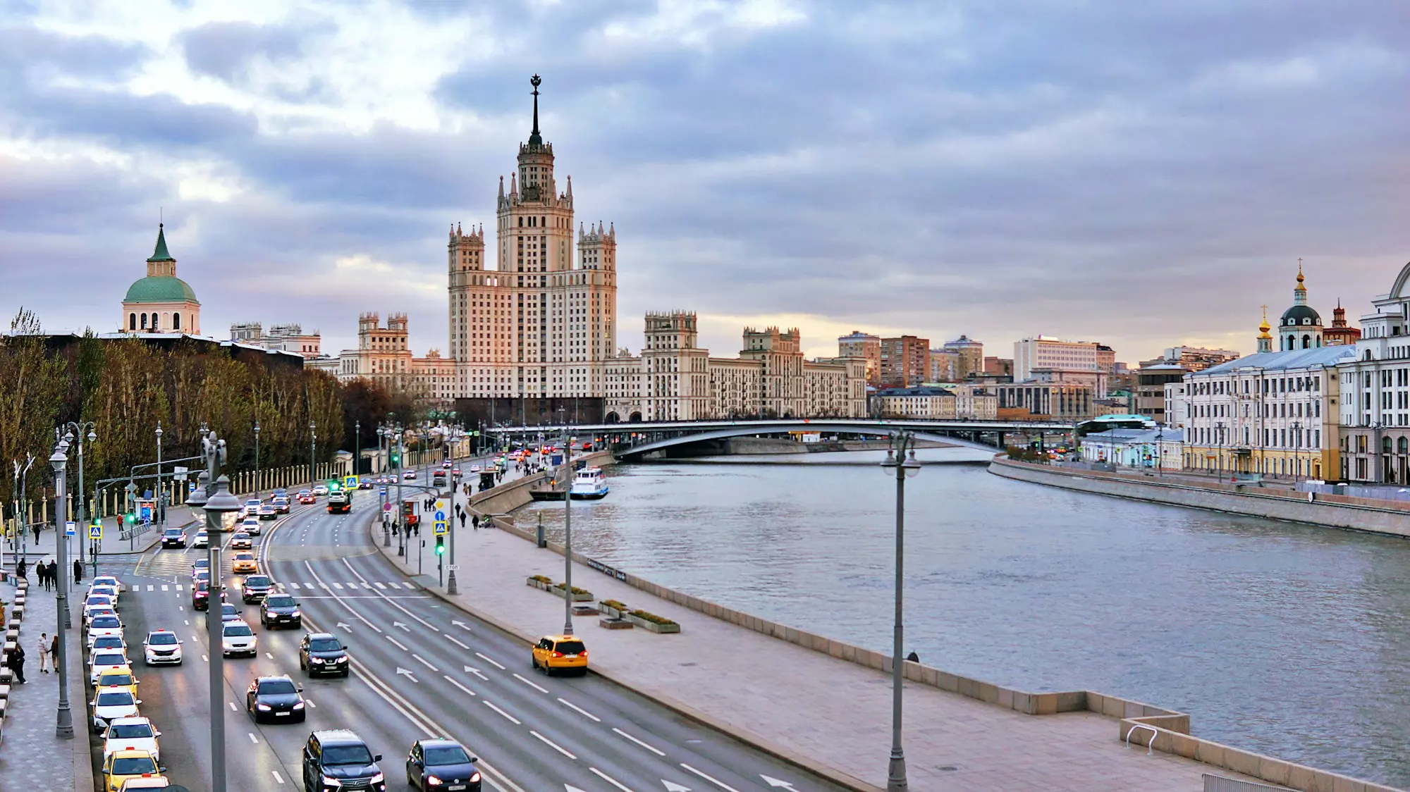 Круиз Radisson по Москве-реке